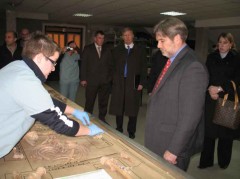 US Ambassador to Bosnia and Herzegovina, H.E. Charles L. English visiting ICMP’s Lukavac Re-association Center